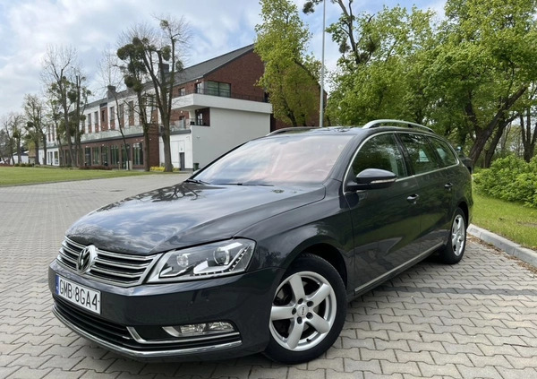 Volkswagen Passat cena 33900 przebieg: 244500, rok produkcji 2012 z Malbork małe 172